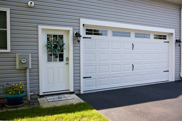 24/7 Emergency Garage Door Panel Replacement experts in Plano, TX